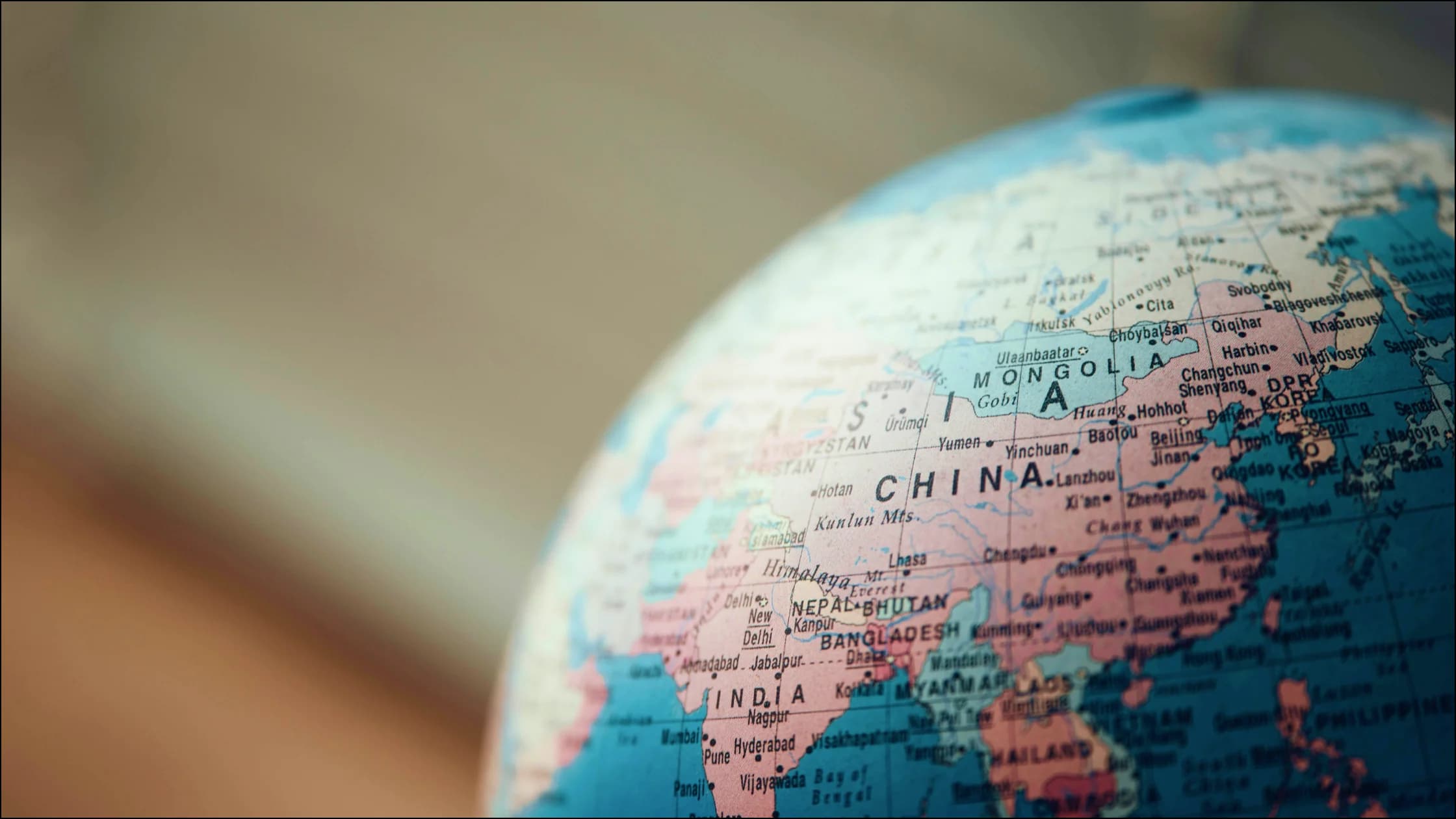 在中国怎么用 VPN?下载、连接和风险边界指南(2026)
