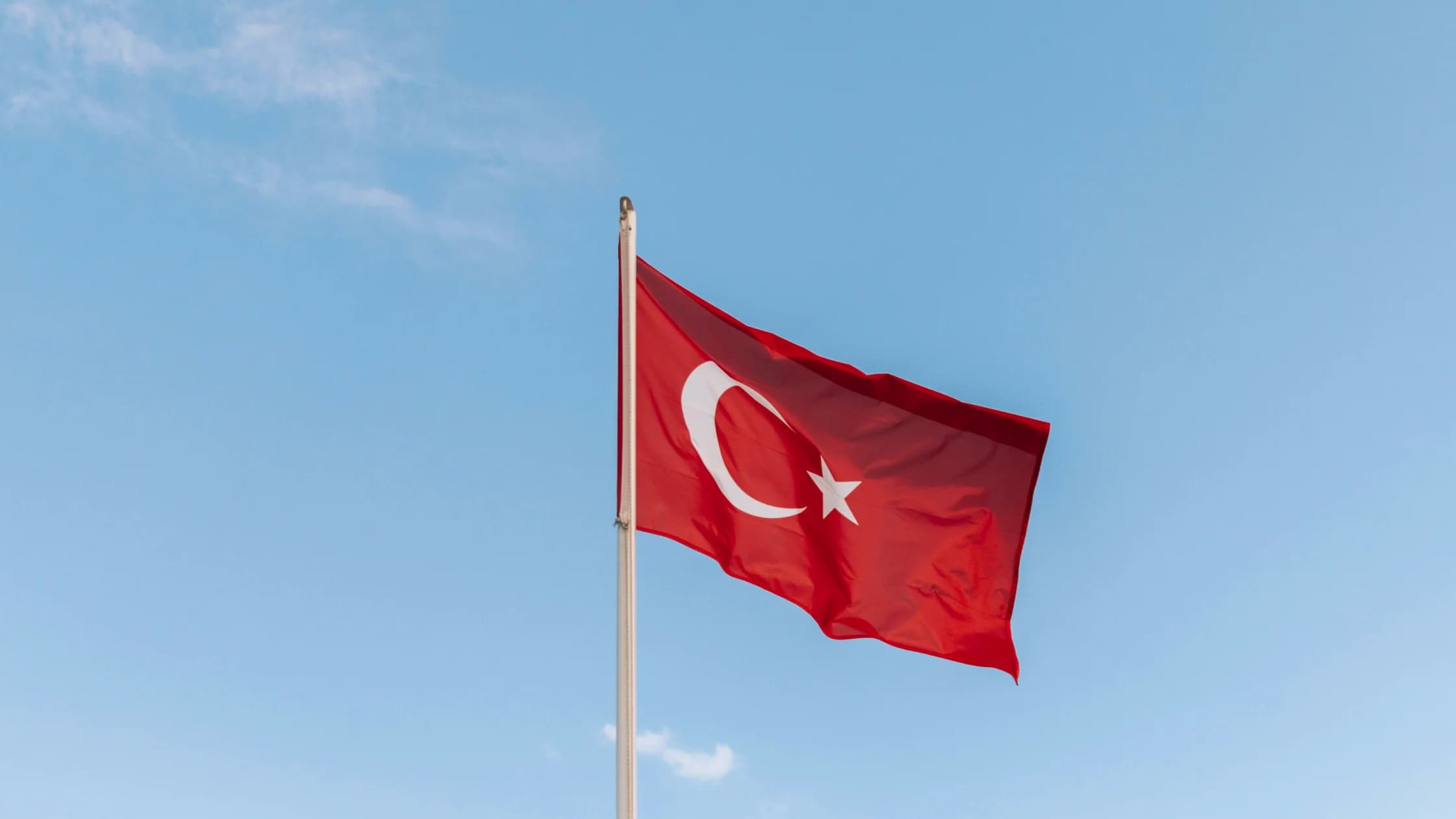 Turkey Censorship Law 解读:土耳其社交媒体监管法对用户意味着什么(2026)