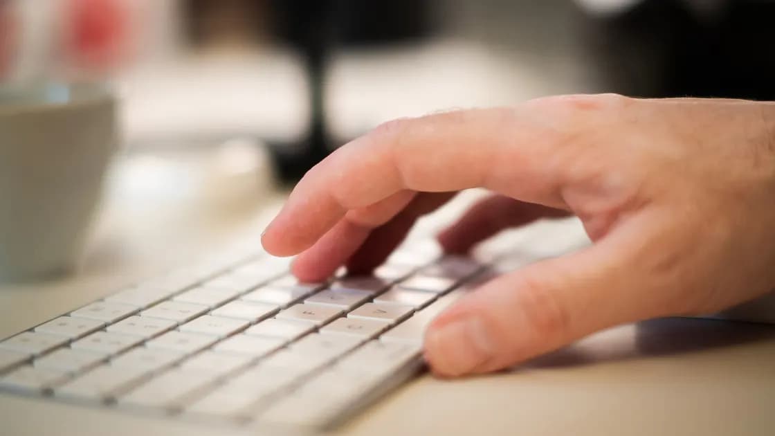 External Keyboard Repeats Keys: What to Check