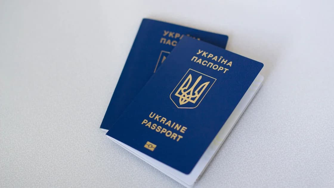 Отель просит копию паспорта: как проверить запрос