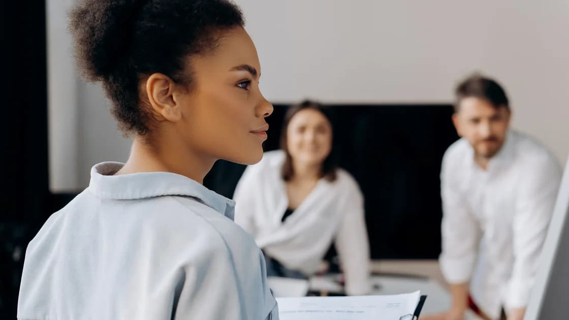 Does LinkedIn Work in China? Global Site and InCareer