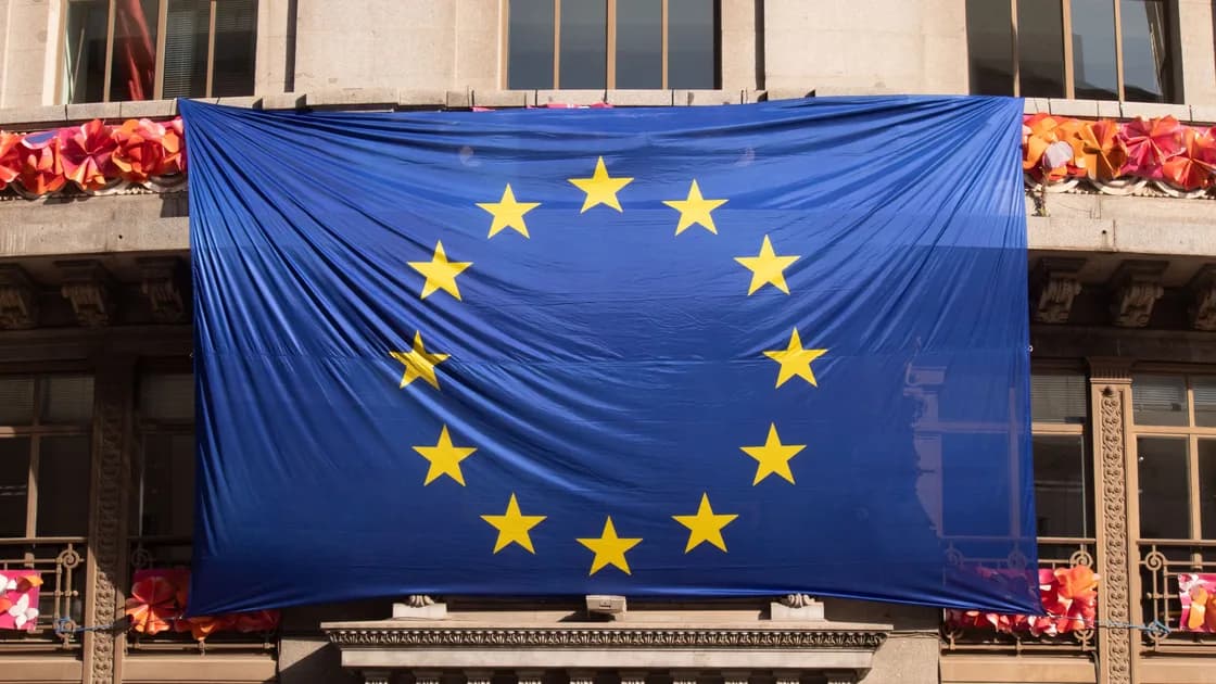 Europe EES and ETIAS Guide: Visa and Border Decisions